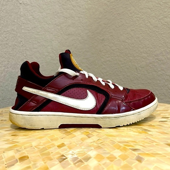 Nike Shoes - Nike Hurache womens size 8.5